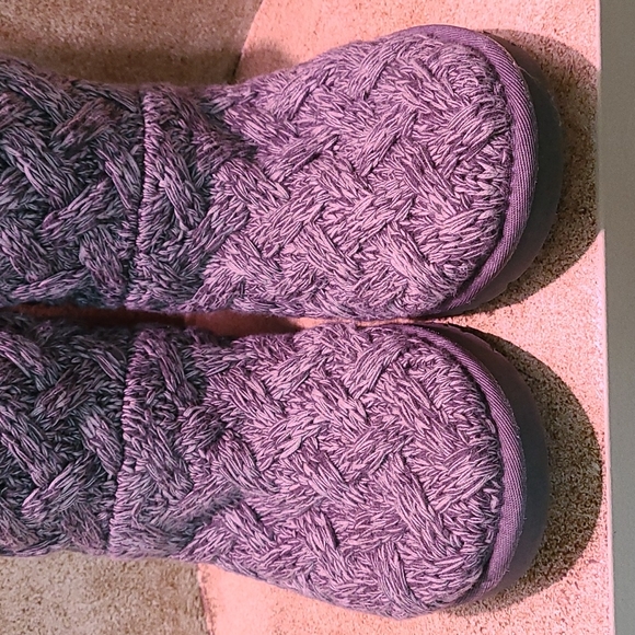 Womens UGG sweater knit lace up boots Size 9 - Picture 5 of 10